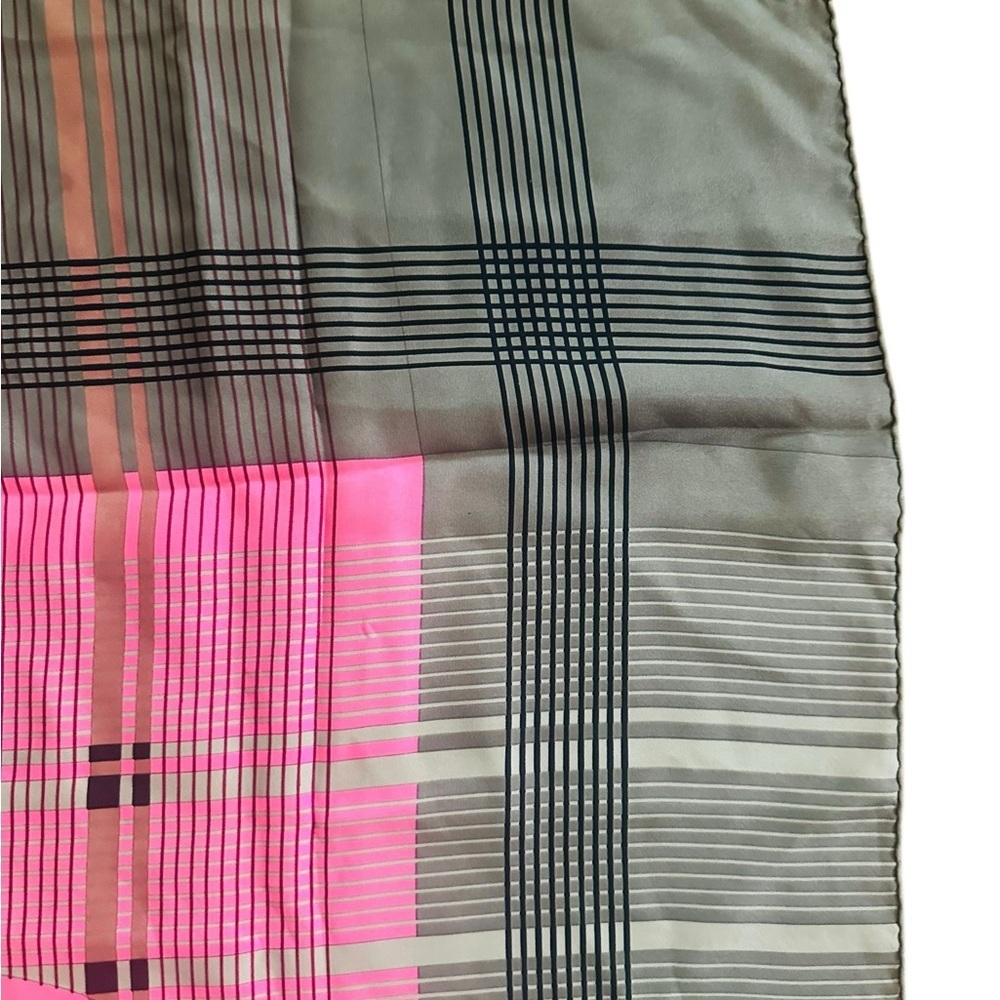 Christian Dior Classic Pink Gray CD Logo Plaid Vintage 30” Silk Square Scarf - Picture 9 of 10